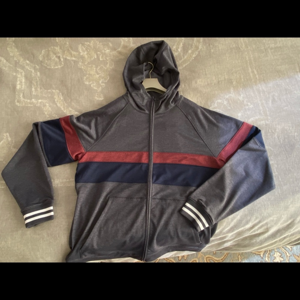 Cotopaxi Bandera Hoodie, Men’s large, NWT, graphite with navy/maroon stripes